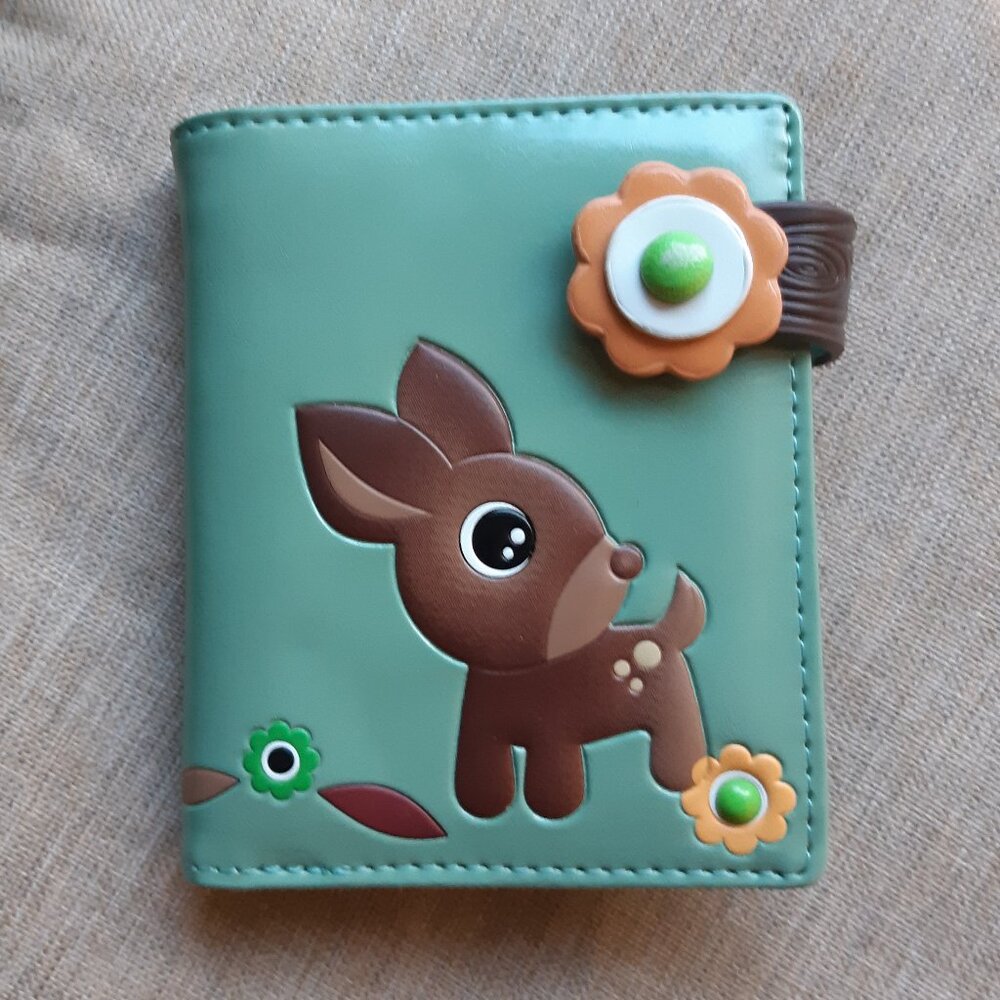 *NWT Shagwear Green Woodland Forest Deer Owl Slim Bifold Wallet Vegan Leather
